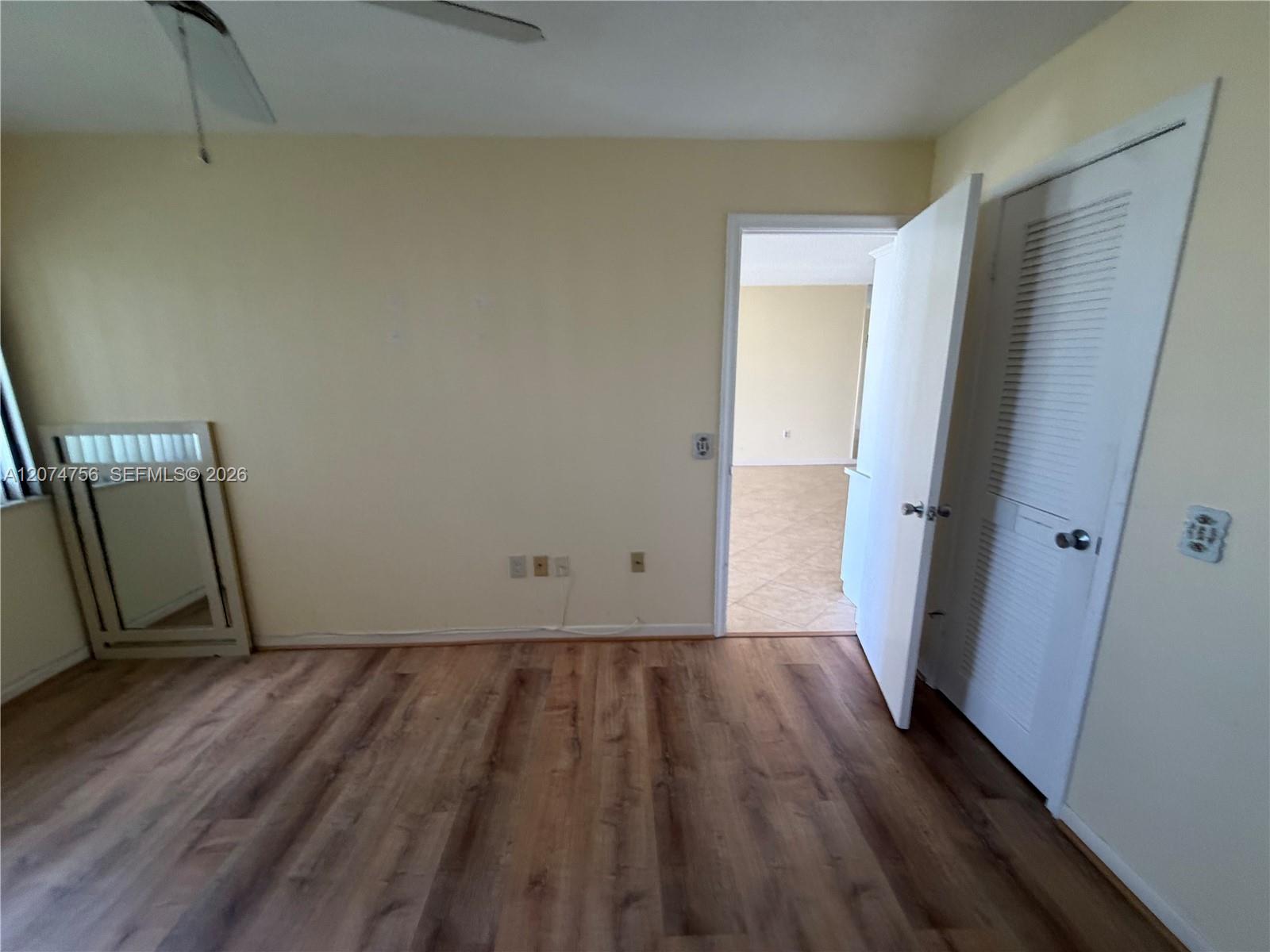 4242 Deste Court 304 Property Photo 5