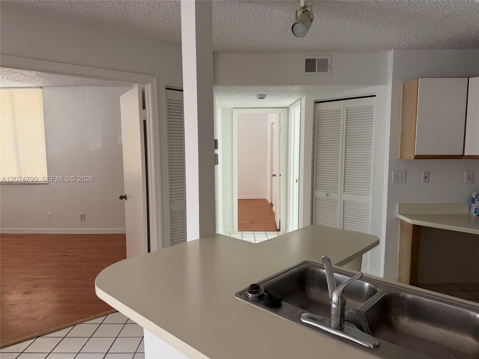4015 W Mcnab Road D209 Property Photo 3