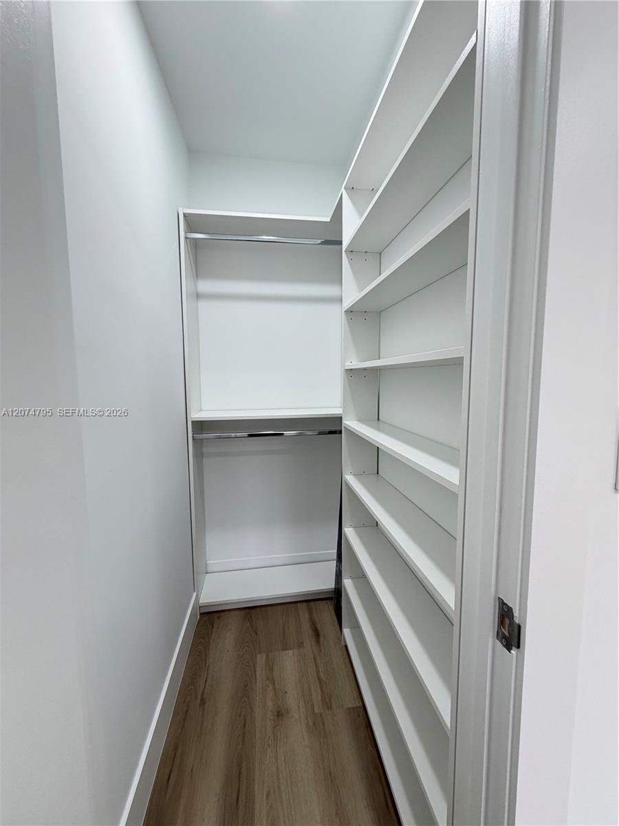 311 Sw 27th Avenue 317 Property Photo 27