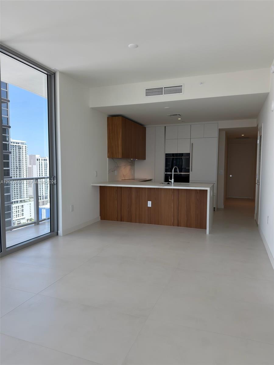 1400 Biscayne Boulevard 2702 Property Photo 5
