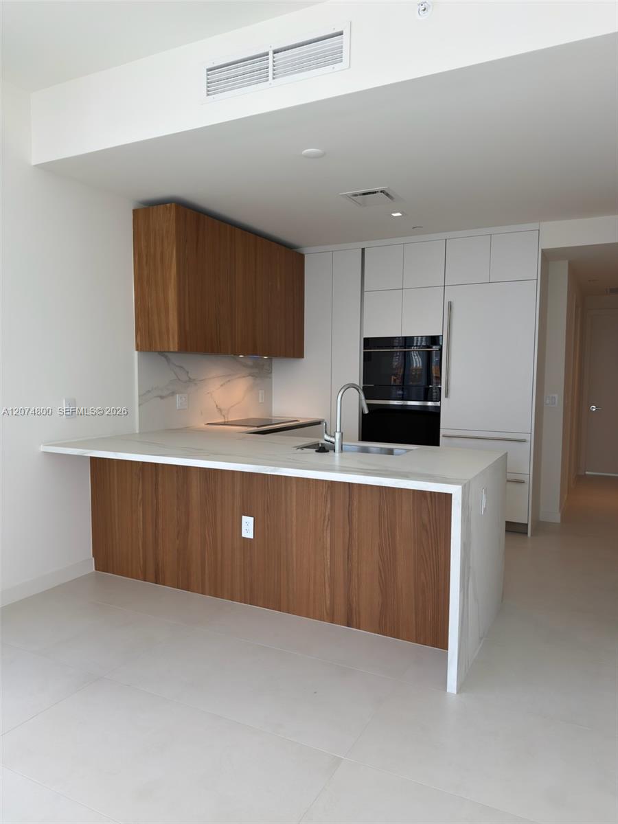 1400 Biscayne Boulevard 2702 Property Photo 7