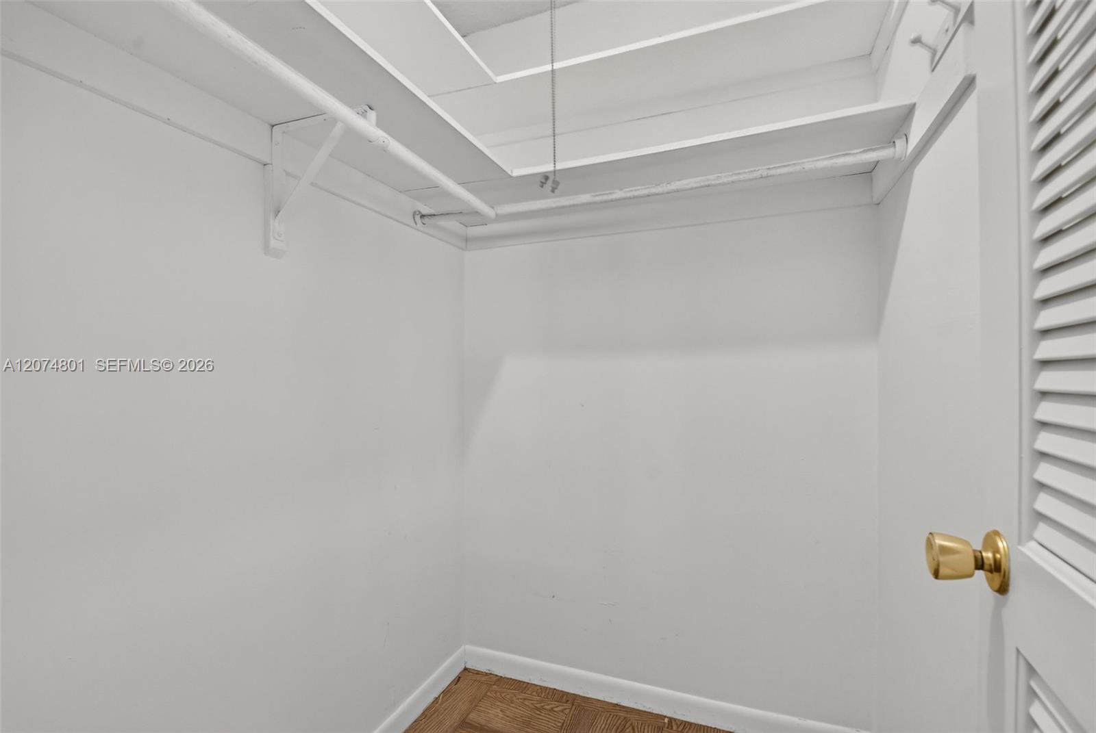 867 North Drive B Property Photo 26