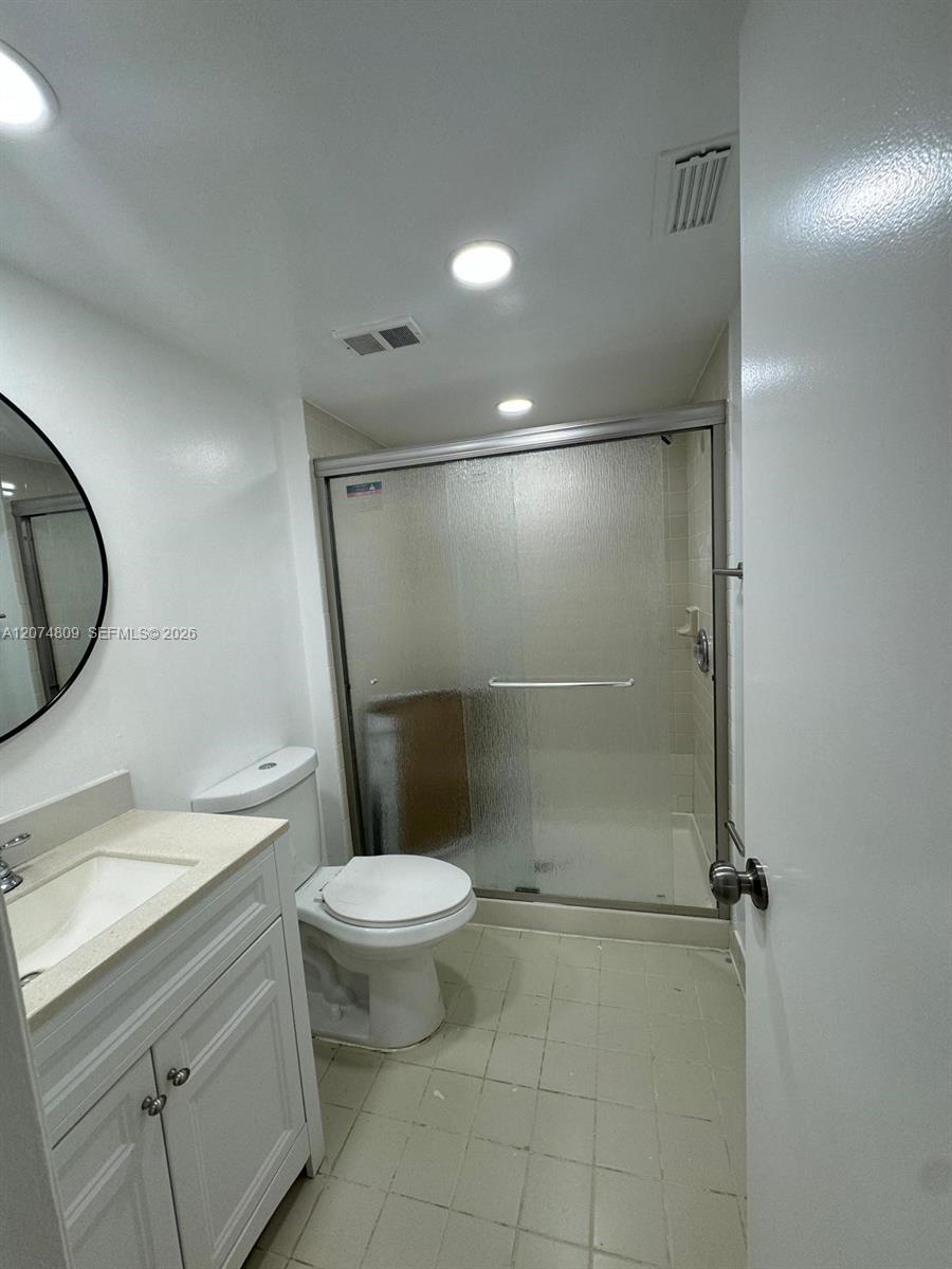 8801 Wiles Road 103 Property Photo 10