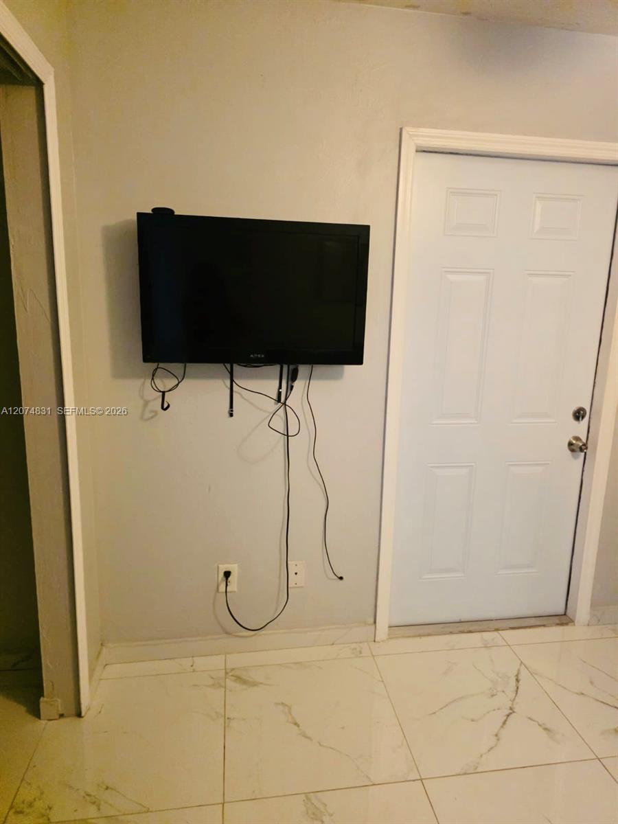 2909 20th Street W A Property Photo 4