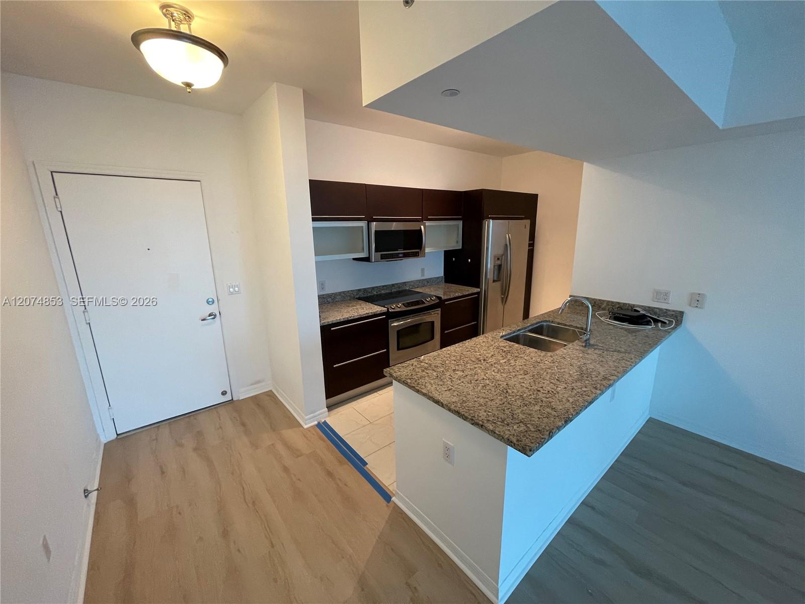 A12074853 Property Photo 4