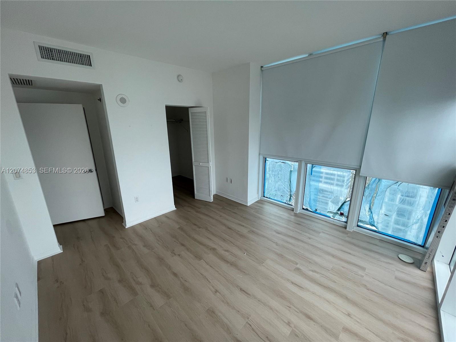 A12074853 Property Photo 8