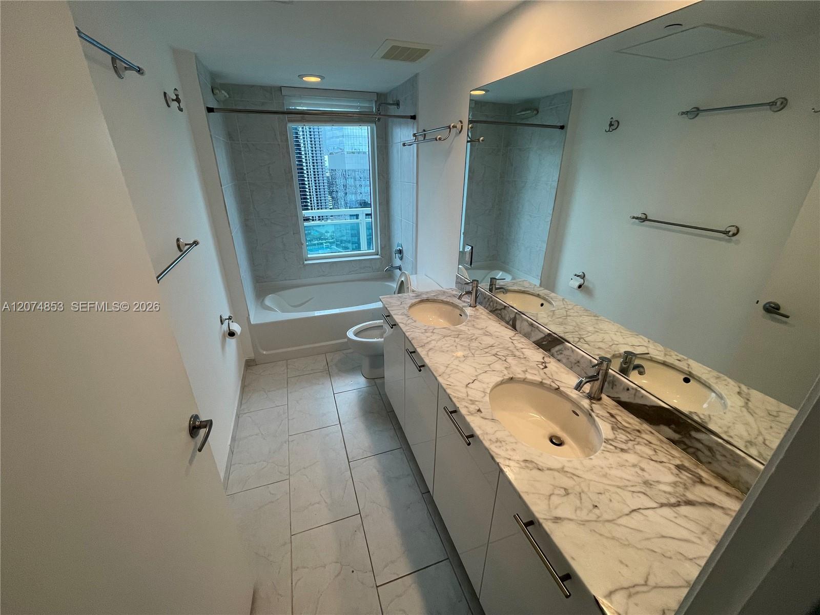 A12074853 Property Photo 11