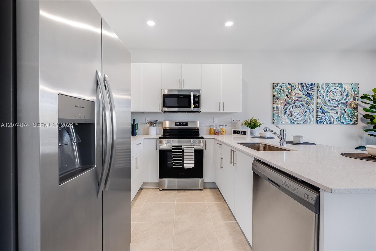 A12074874 Property Photo 2