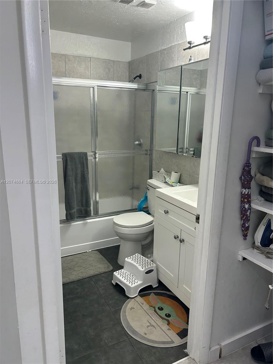 5587 Park Road 5587 Property Photo 12