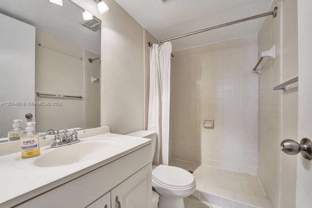 1720 N River Drive 210 Property Photo 9