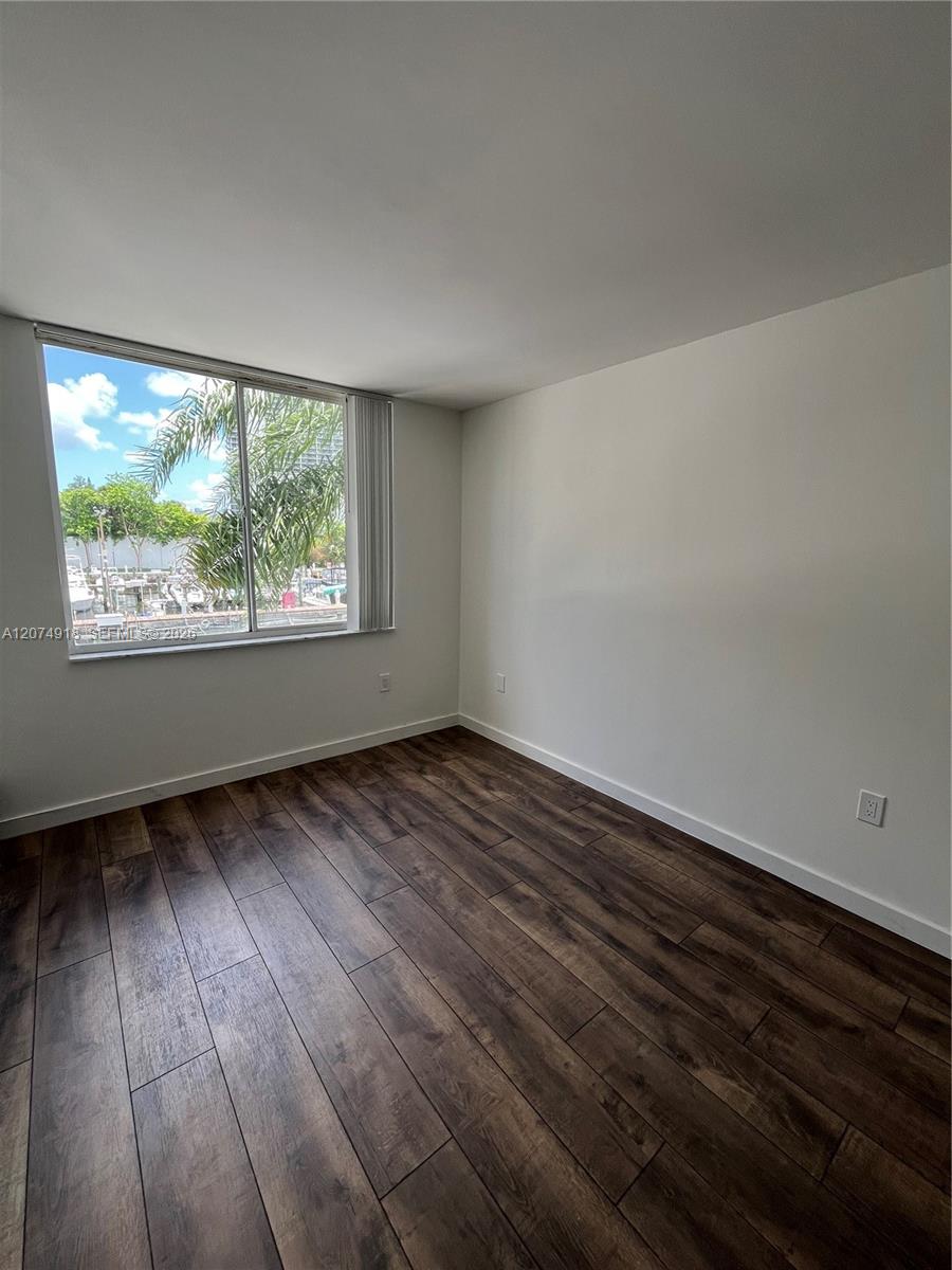 1720 N River Drive 210 Property Photo 11