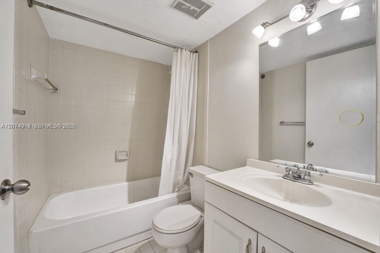 1720 N River Drive 210 Property Photo 12