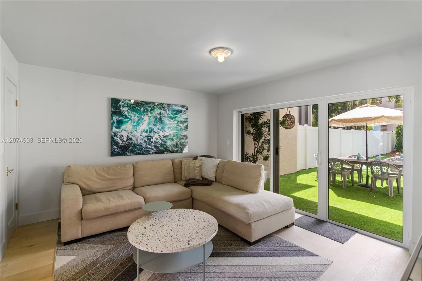 650 N Rio Vista Boulevard Property Photo 7
