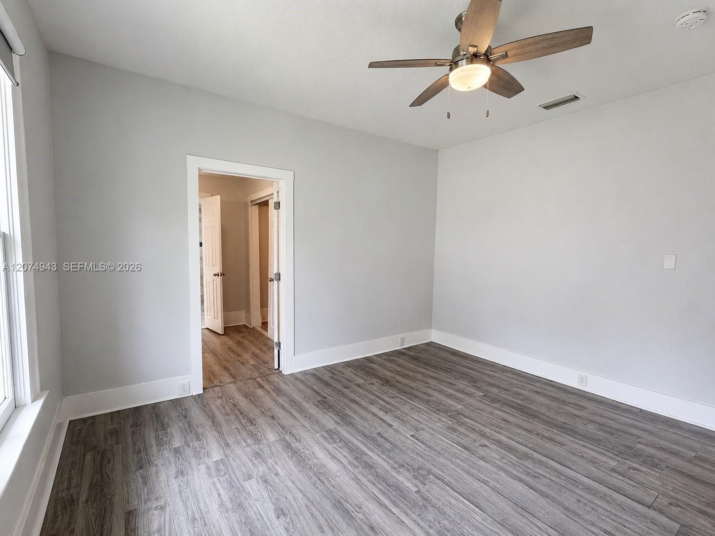 747 West Street Property Photo 14