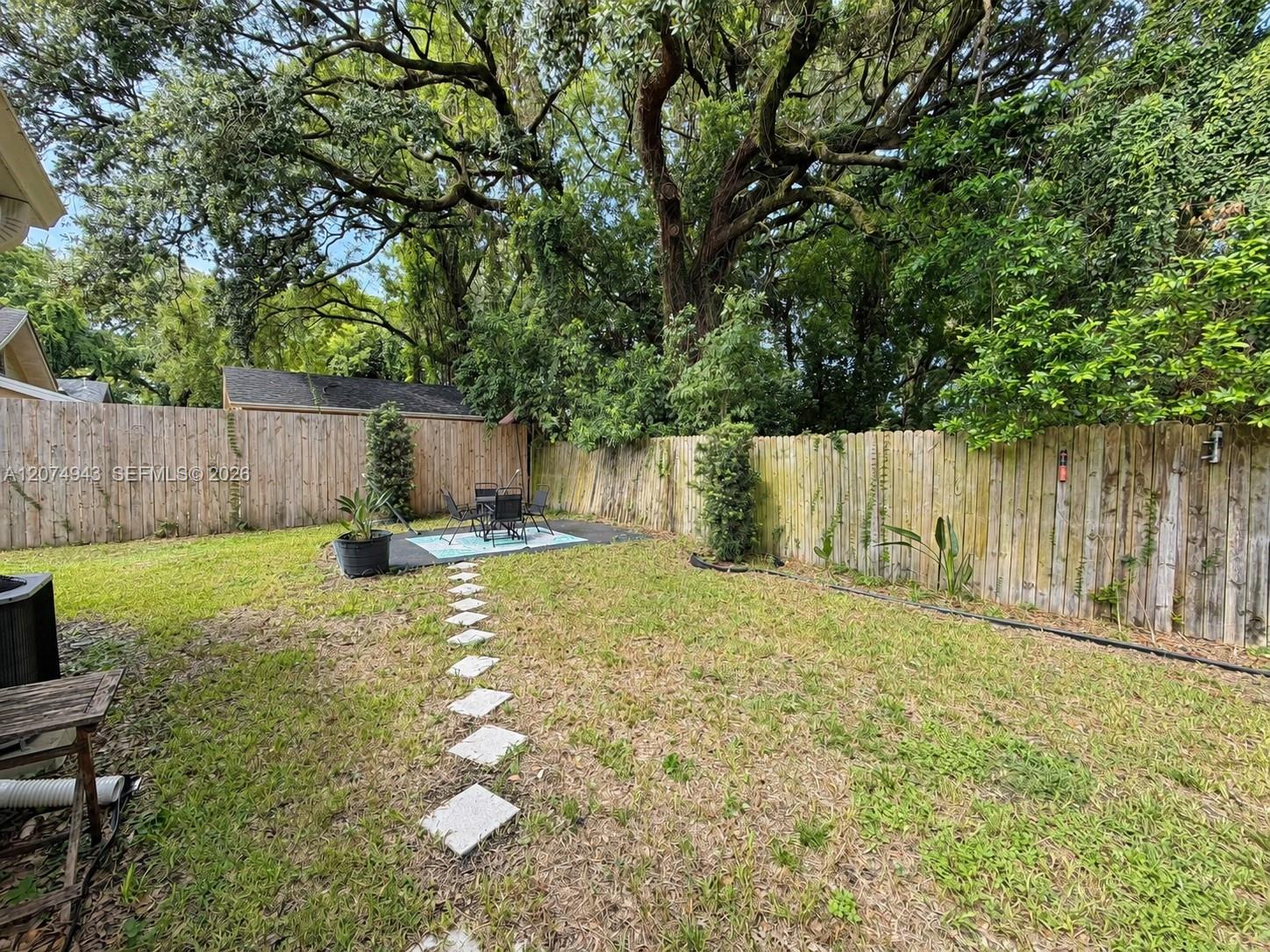 747 West Street Property Photo 20