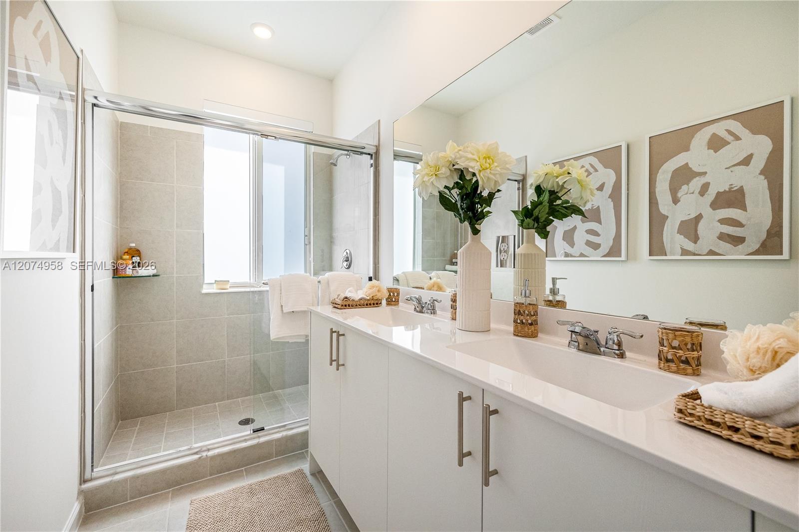 A12074958 Property Photo 19