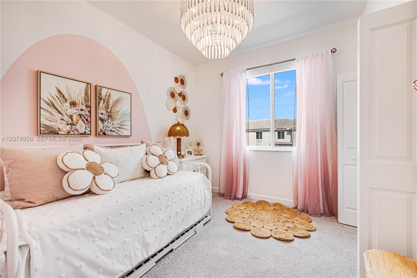 A12074958 Property Photo 24
