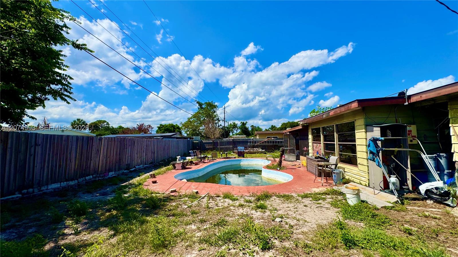 833 Morning Side Drive Property Photo 3