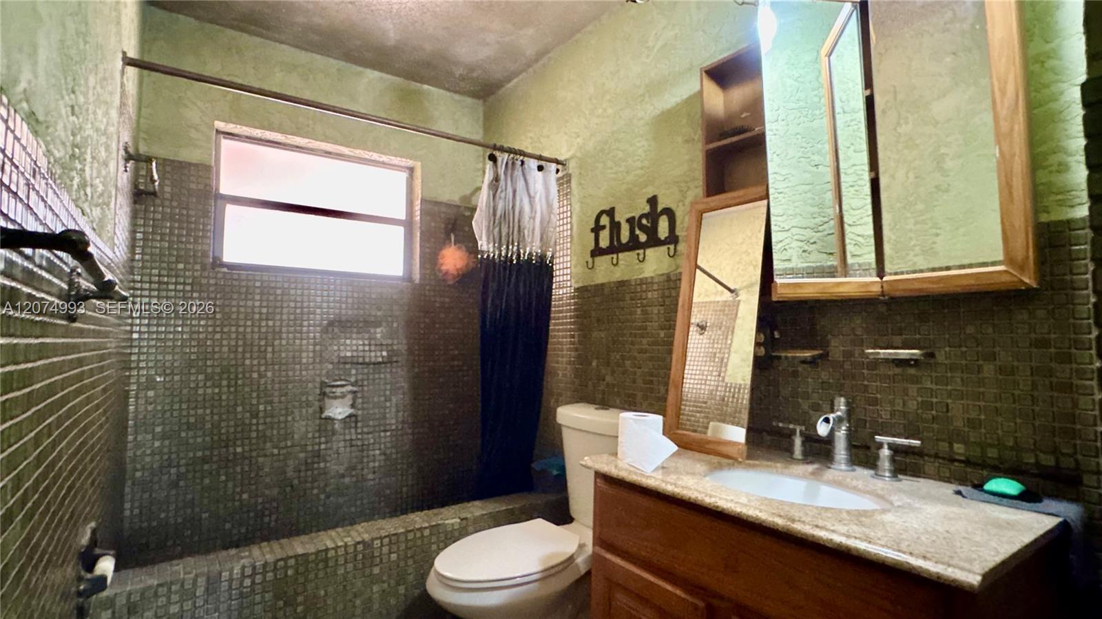 833 Morning Side Drive Property Photo 8