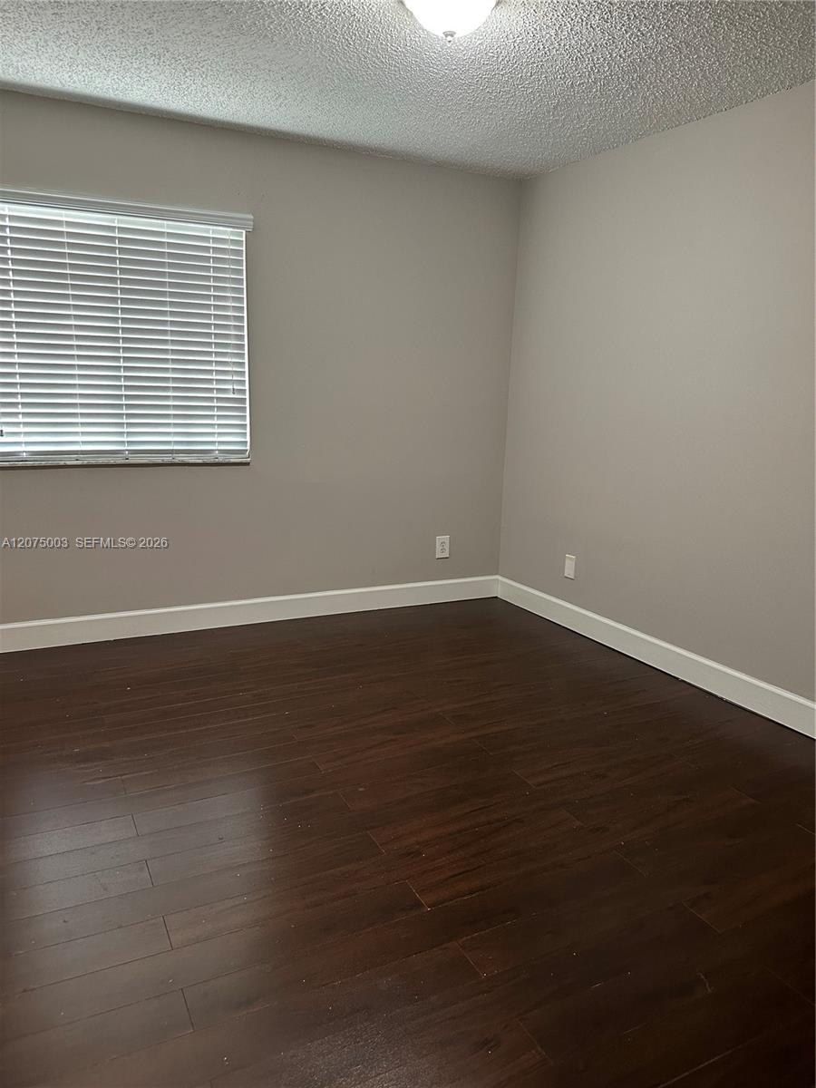 2403 Sw 106th Avenue Property Photo 11