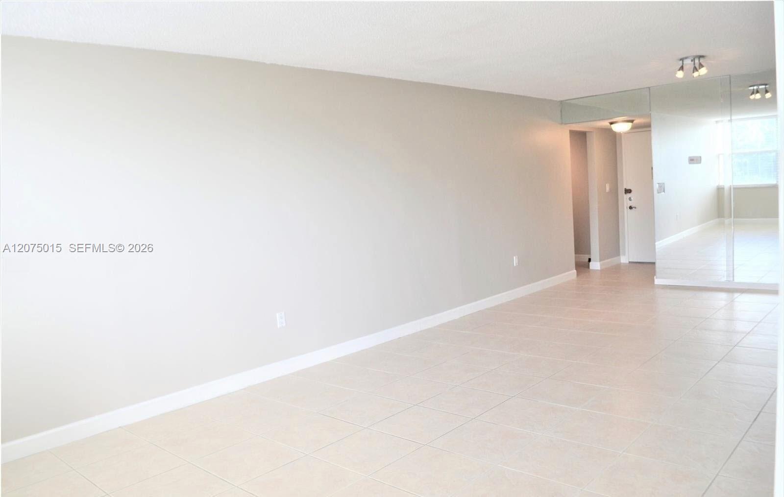 A12075015 Property Photo 4