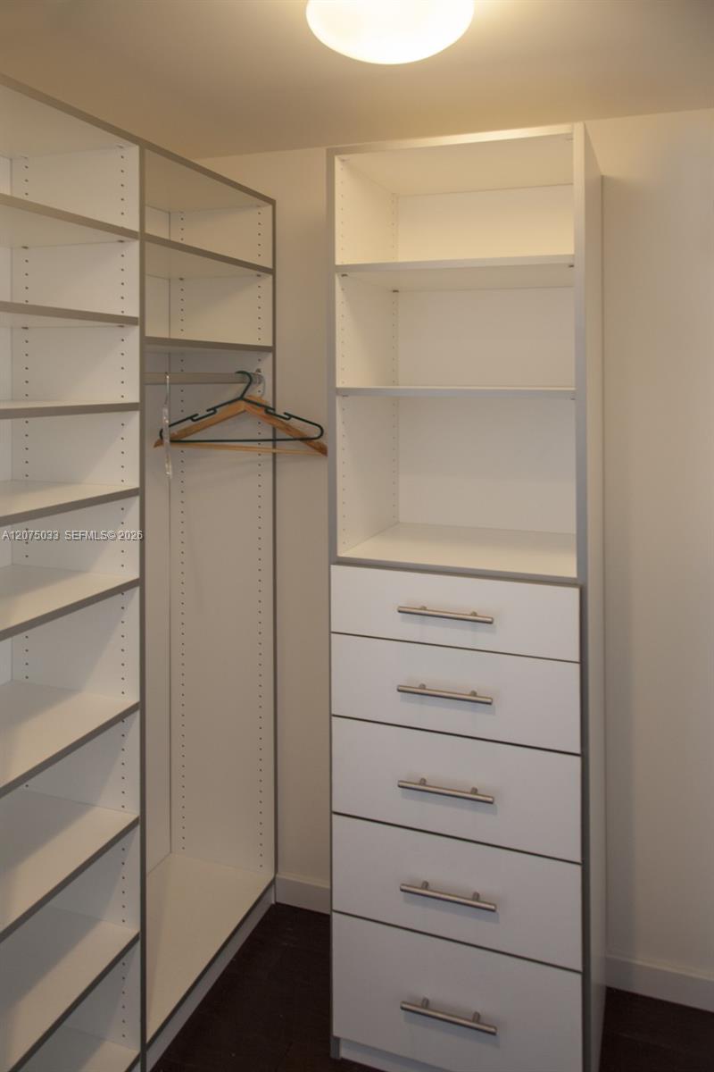 465 Brickell Avenue 4703 Property Photo 16