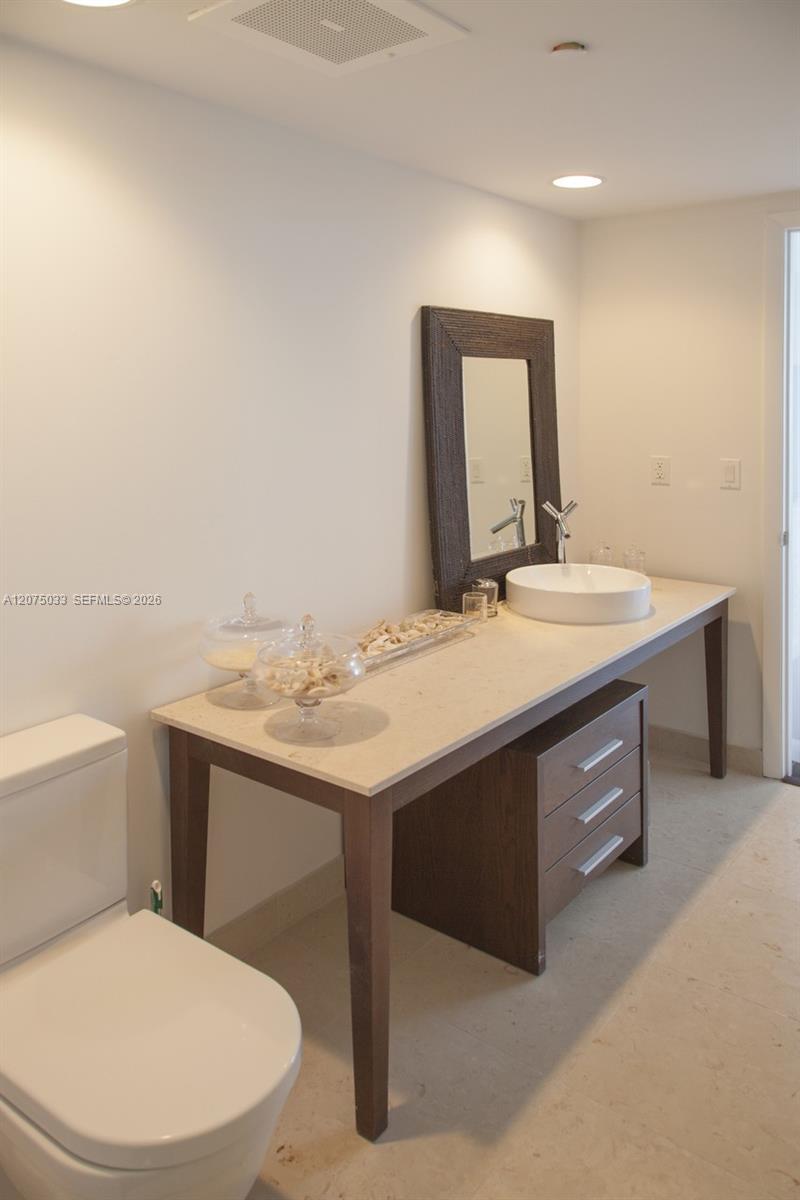 465 Brickell Avenue 4703 Property Photo 19