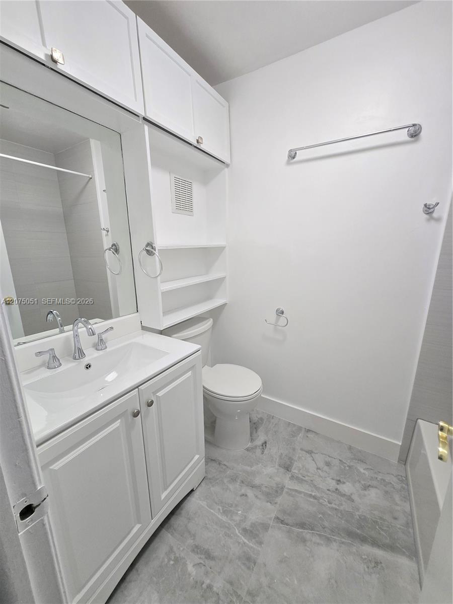 6746 Nw 188th Terrace Property Photo 16