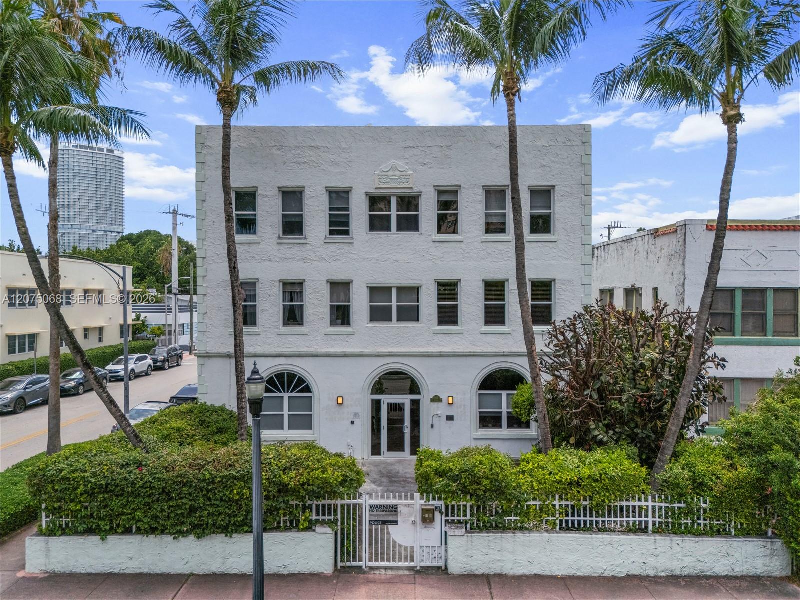 802 Euclid Avenue 305 Property Photo 1