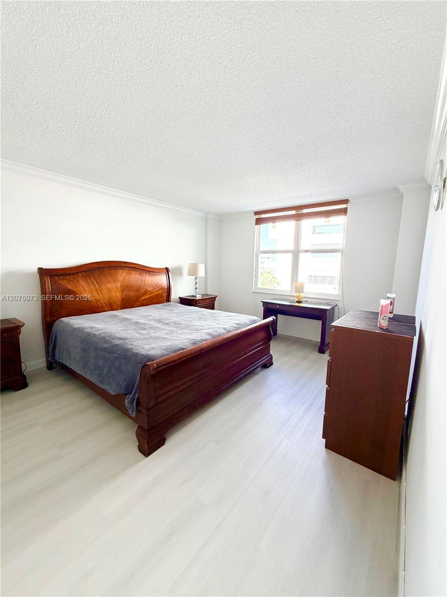 3725 S Ocean Drive 521 Property Photo 8