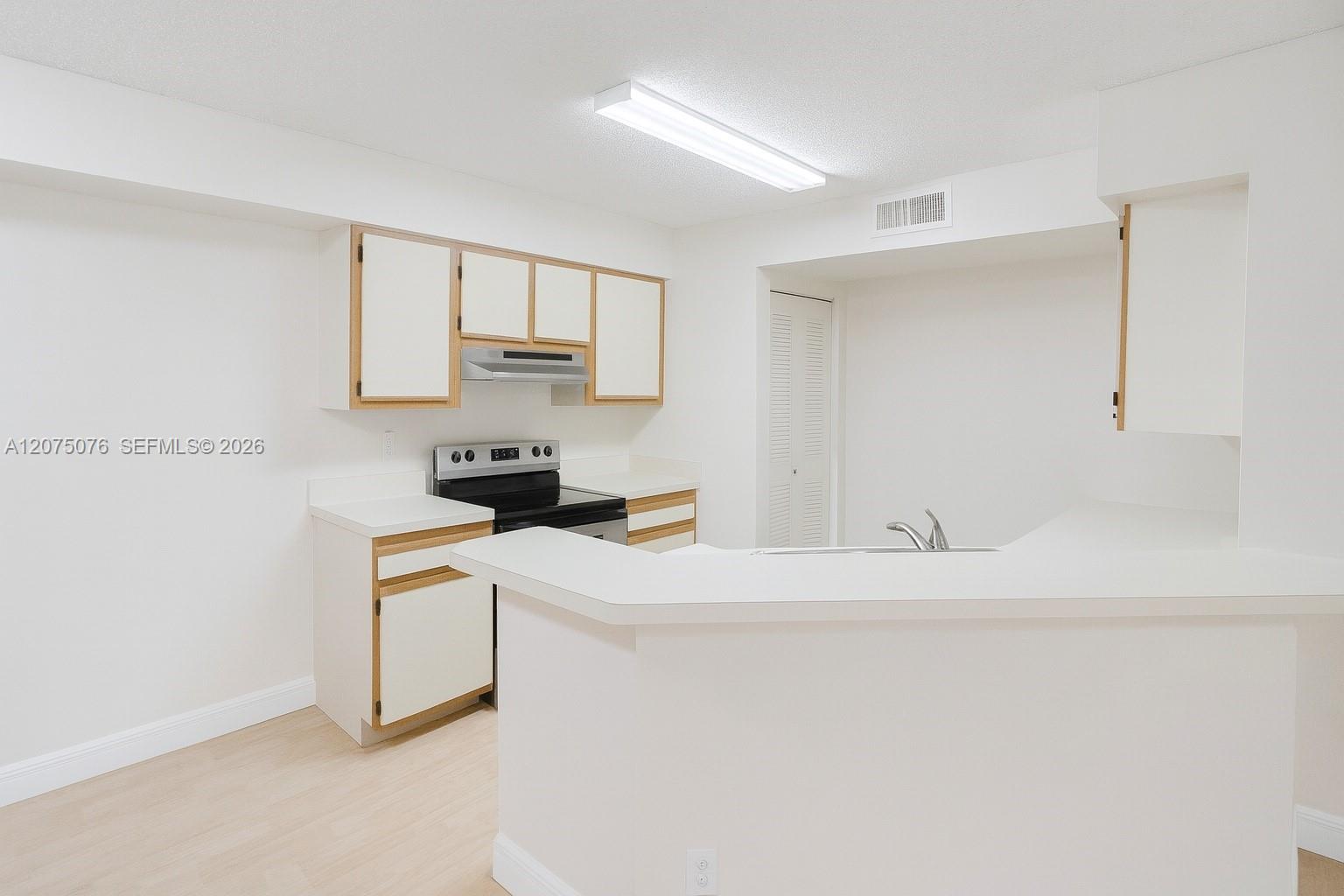 9999 Summerbreeze Drive 216 Property Photo 2