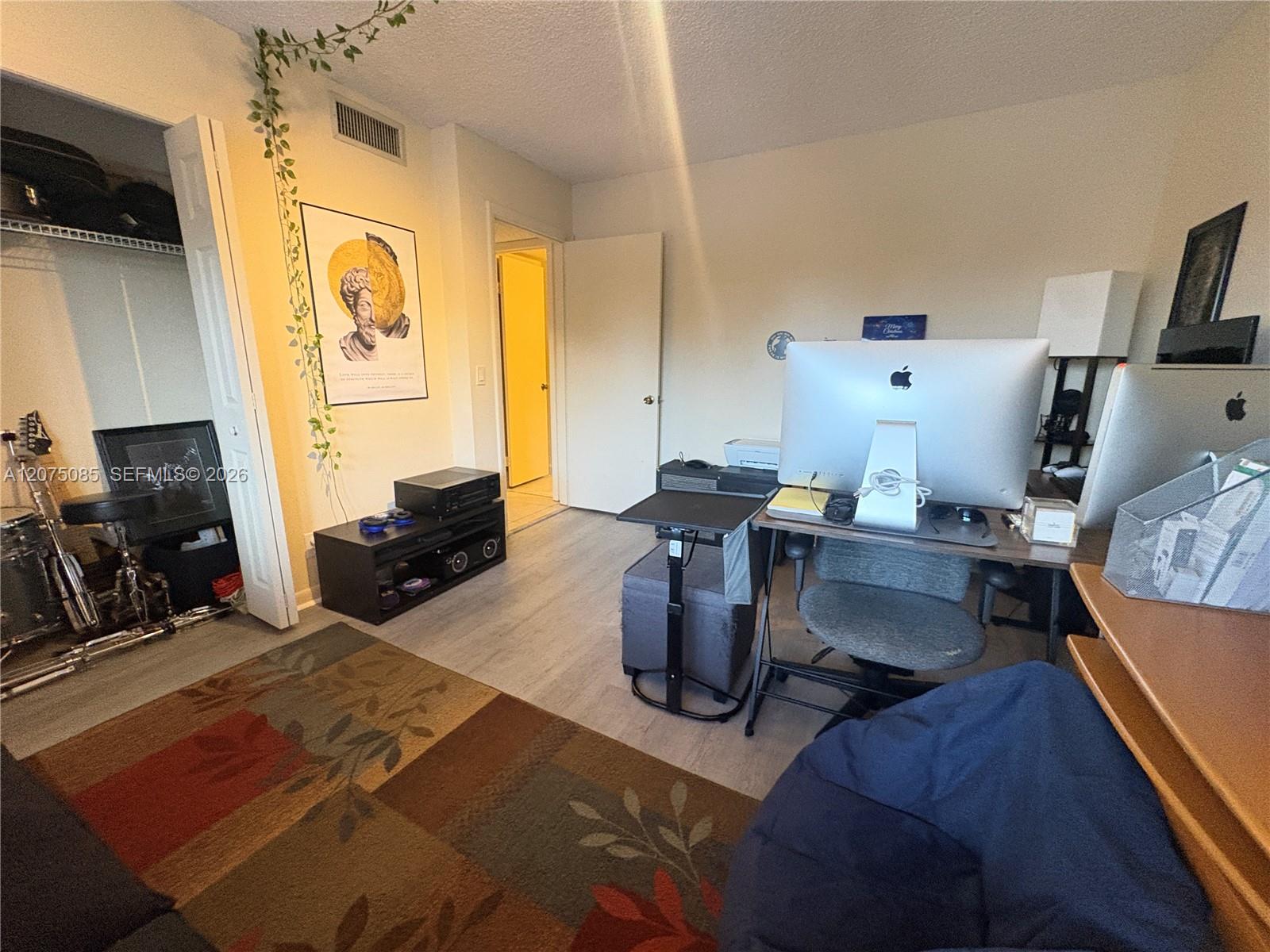 16471 Blatt Boulevard 203 Property Photo 12