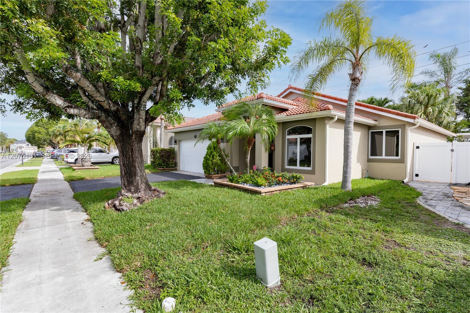 46 Gables Boulevard Property Photo 3