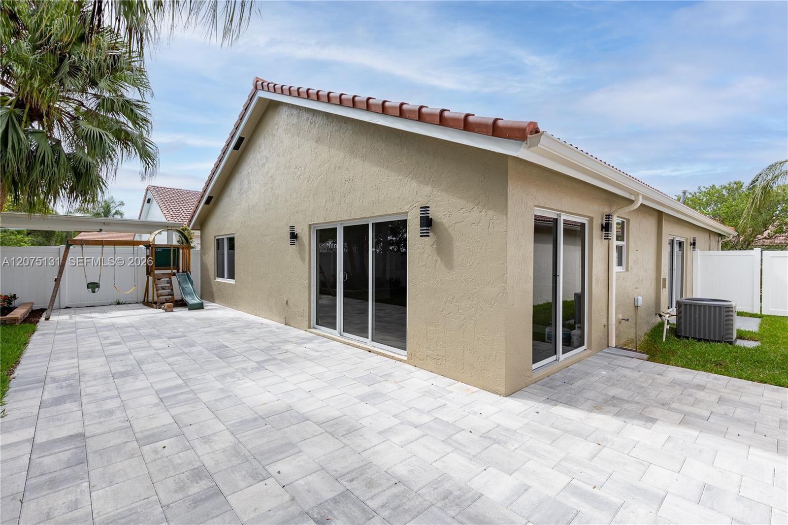 46 Gables Boulevard Property Photo 15