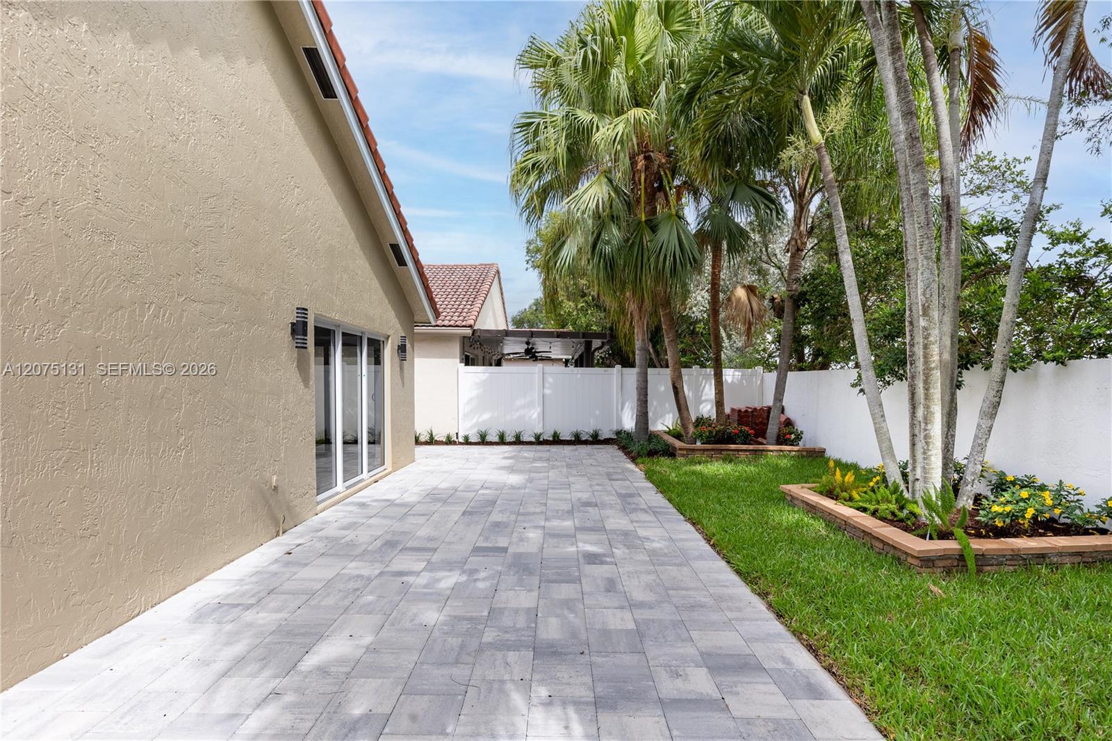 46 Gables Boulevard Property Photo 16