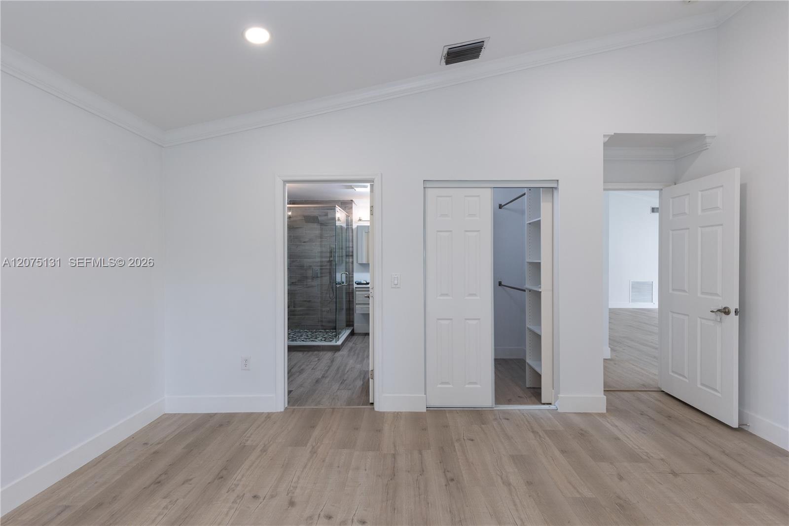 46 Gables Boulevard Property Photo 18