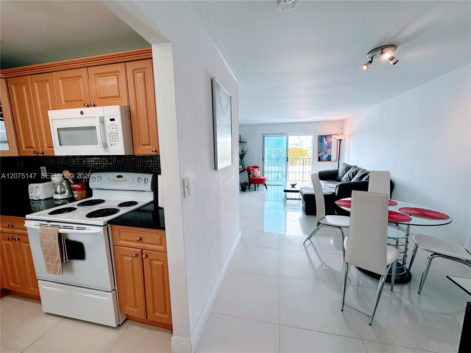 1236 Alton Road 503 Property Photo 11