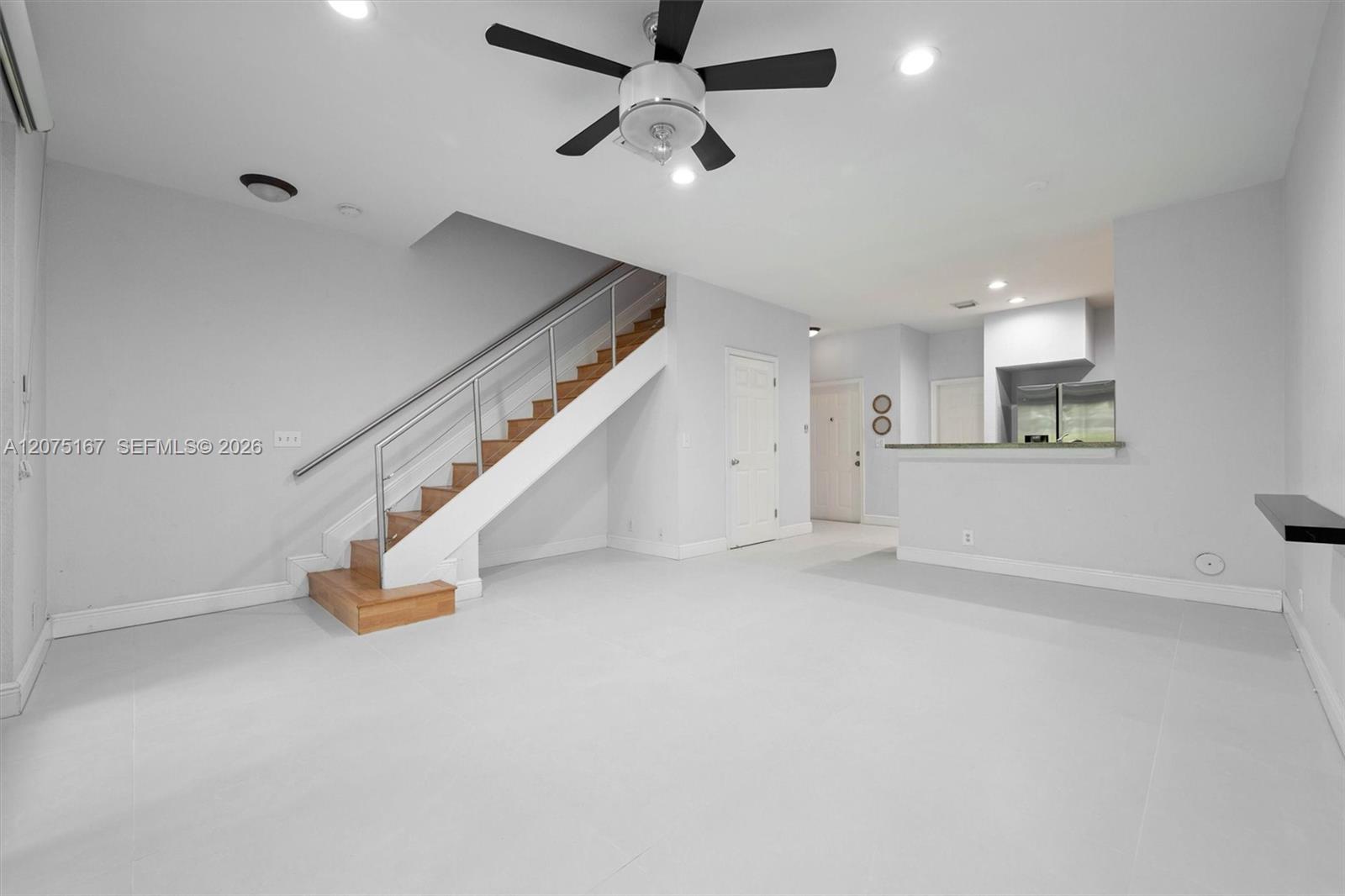 3810 Tree Top Drive Property Photo 8