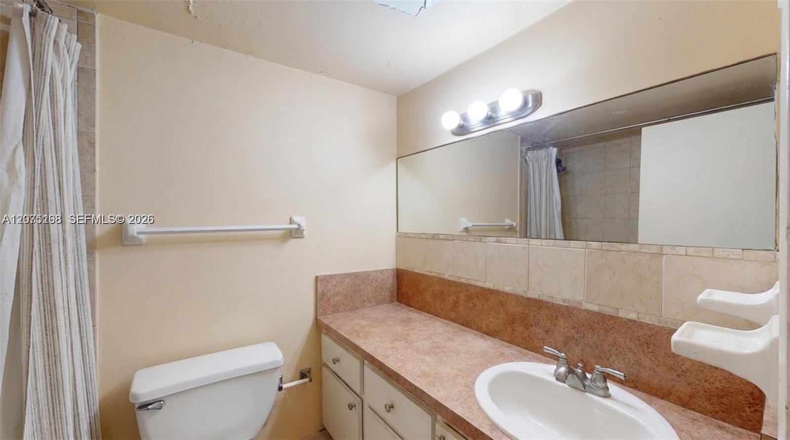 1000 West Avenue 215 Property Photo 3