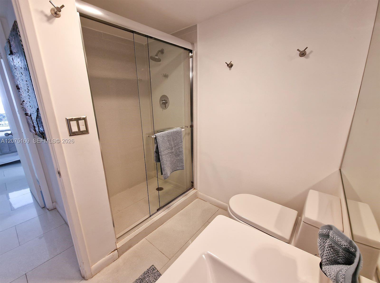 9 Island Avenue 1806 Property Photo 36