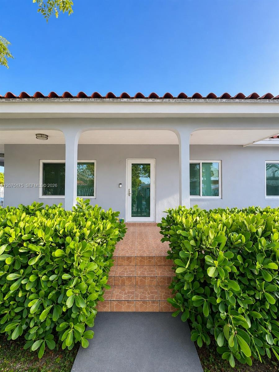 100 SW 51st Court