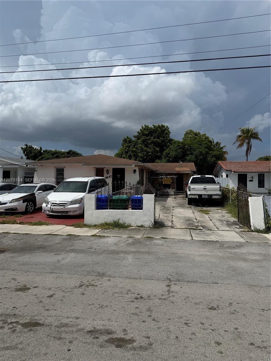 1845 Nw 16th Street Property Photo 1
