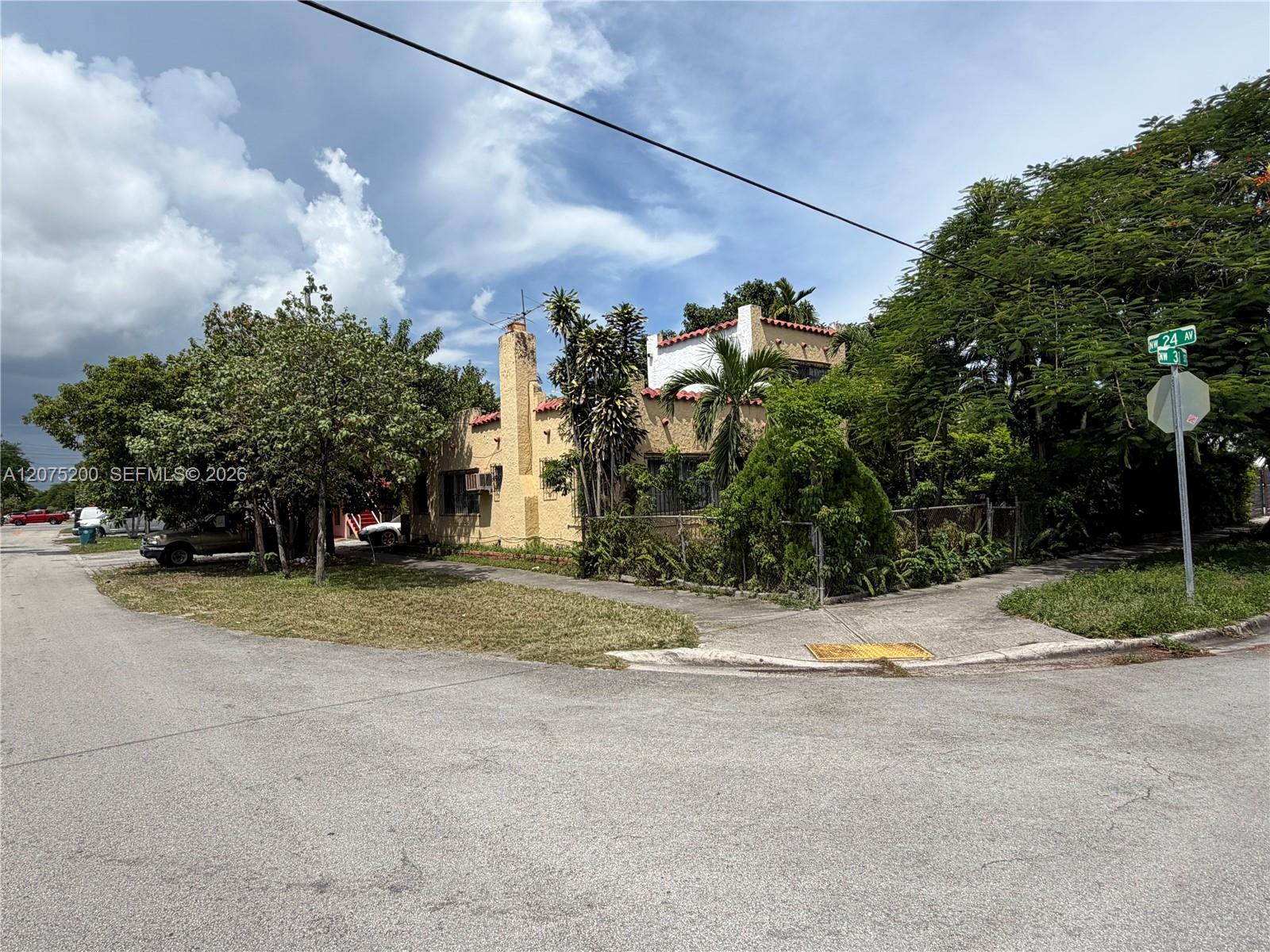 A12075200 Property Photo 1