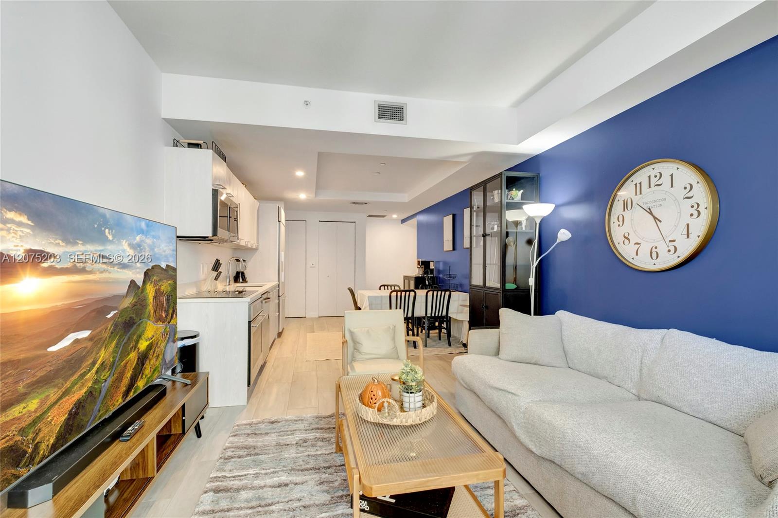 A12075203 Property Photo 34