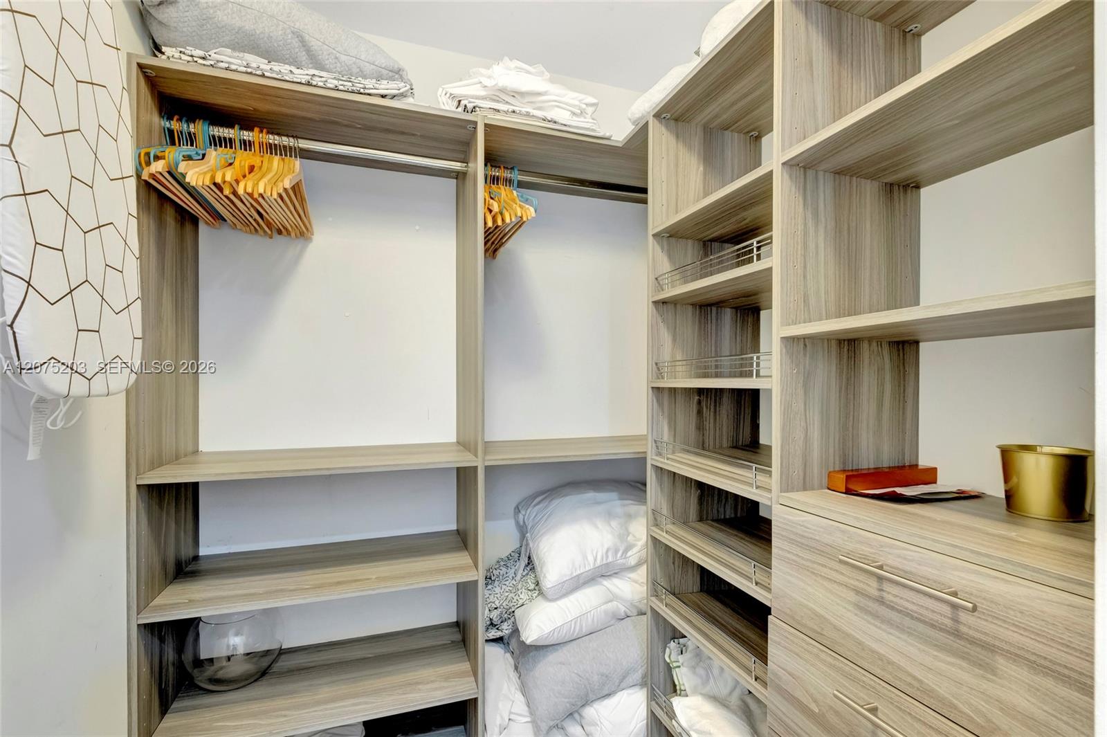 A12075203 Property Photo 38
