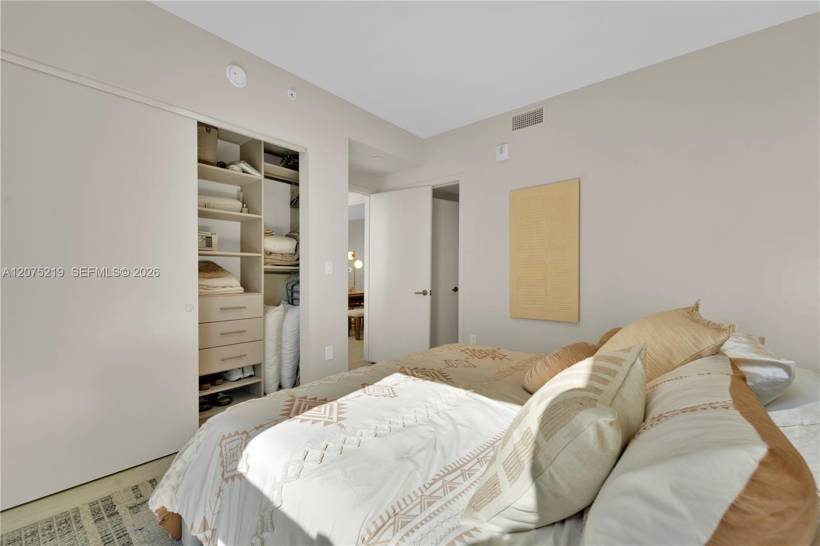 77 Se 5th 2115 Property Photo 13