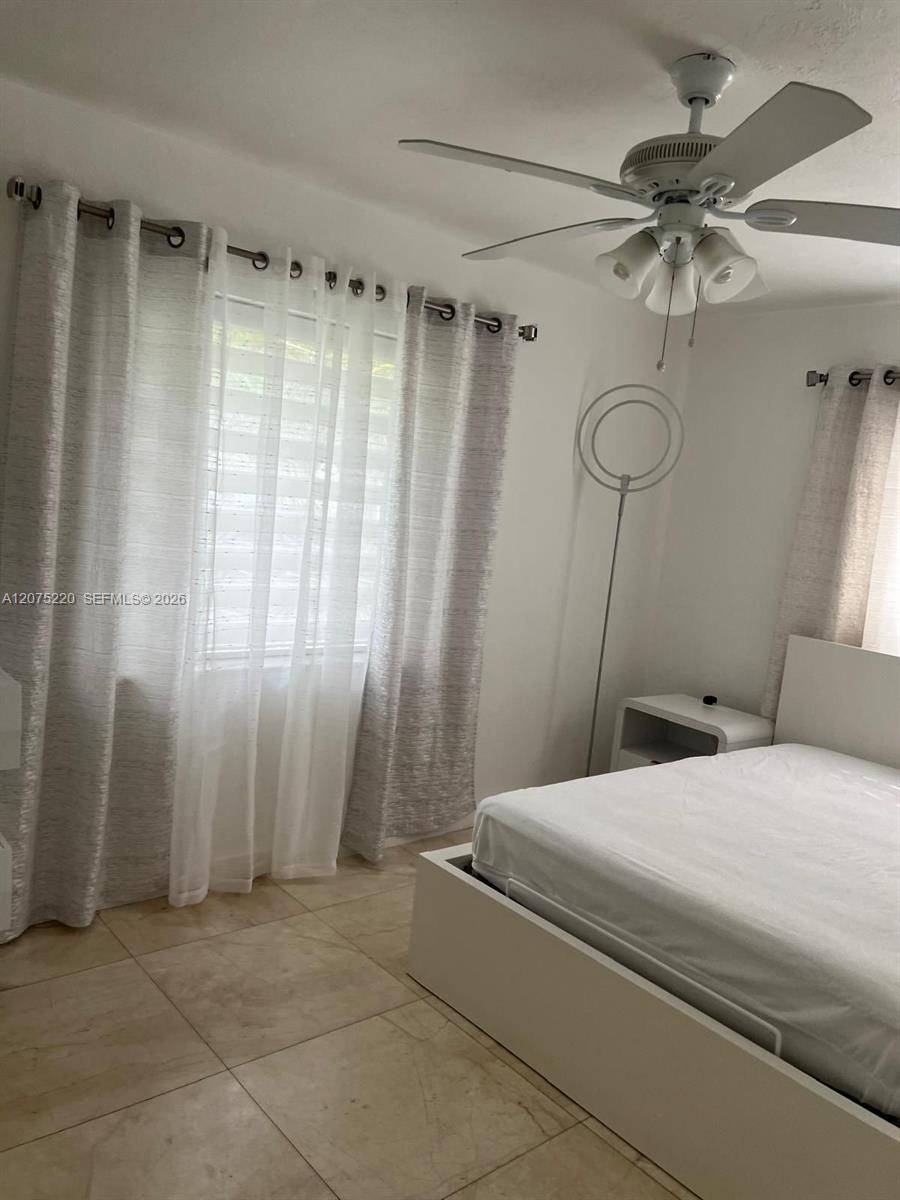 A12075220 Property Photo 10