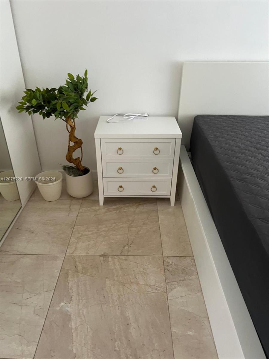 A12075220 Property Photo 15