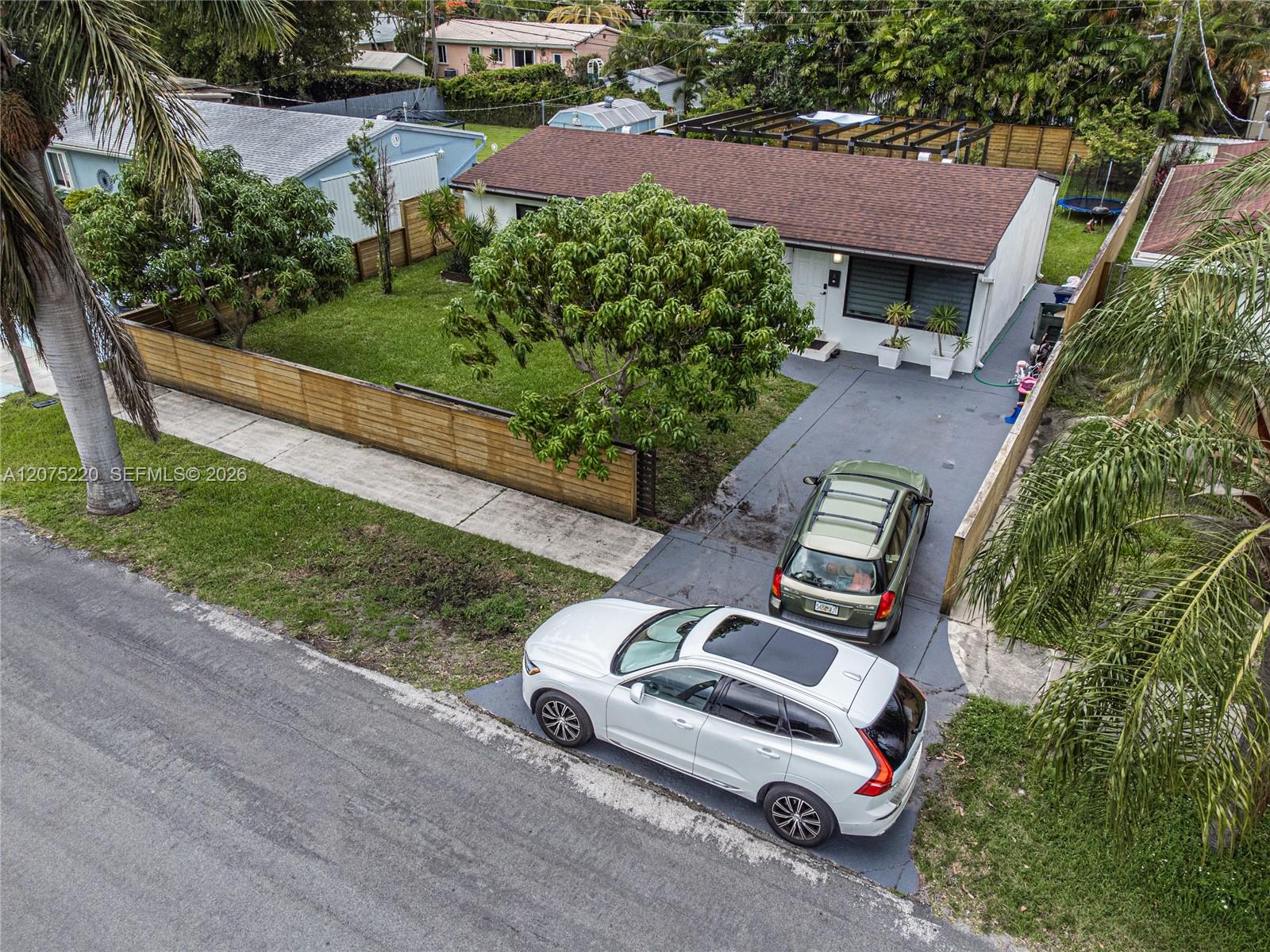 A12075220 Property Photo 20
