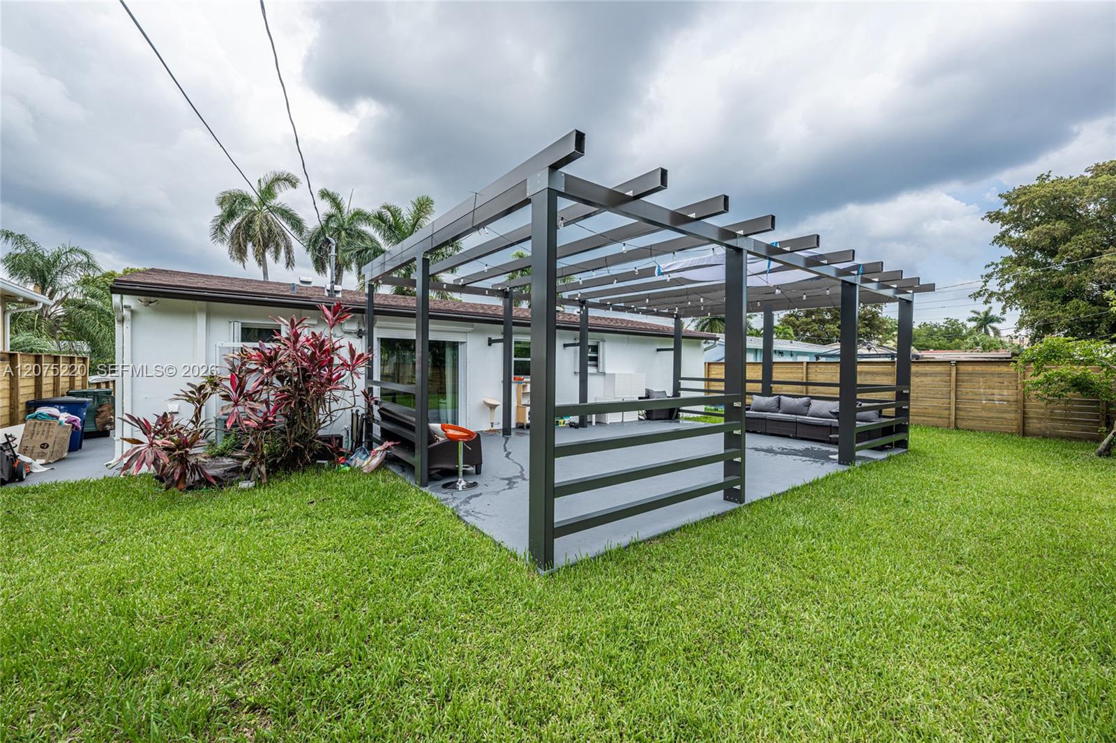 A12075220 Property Photo 26